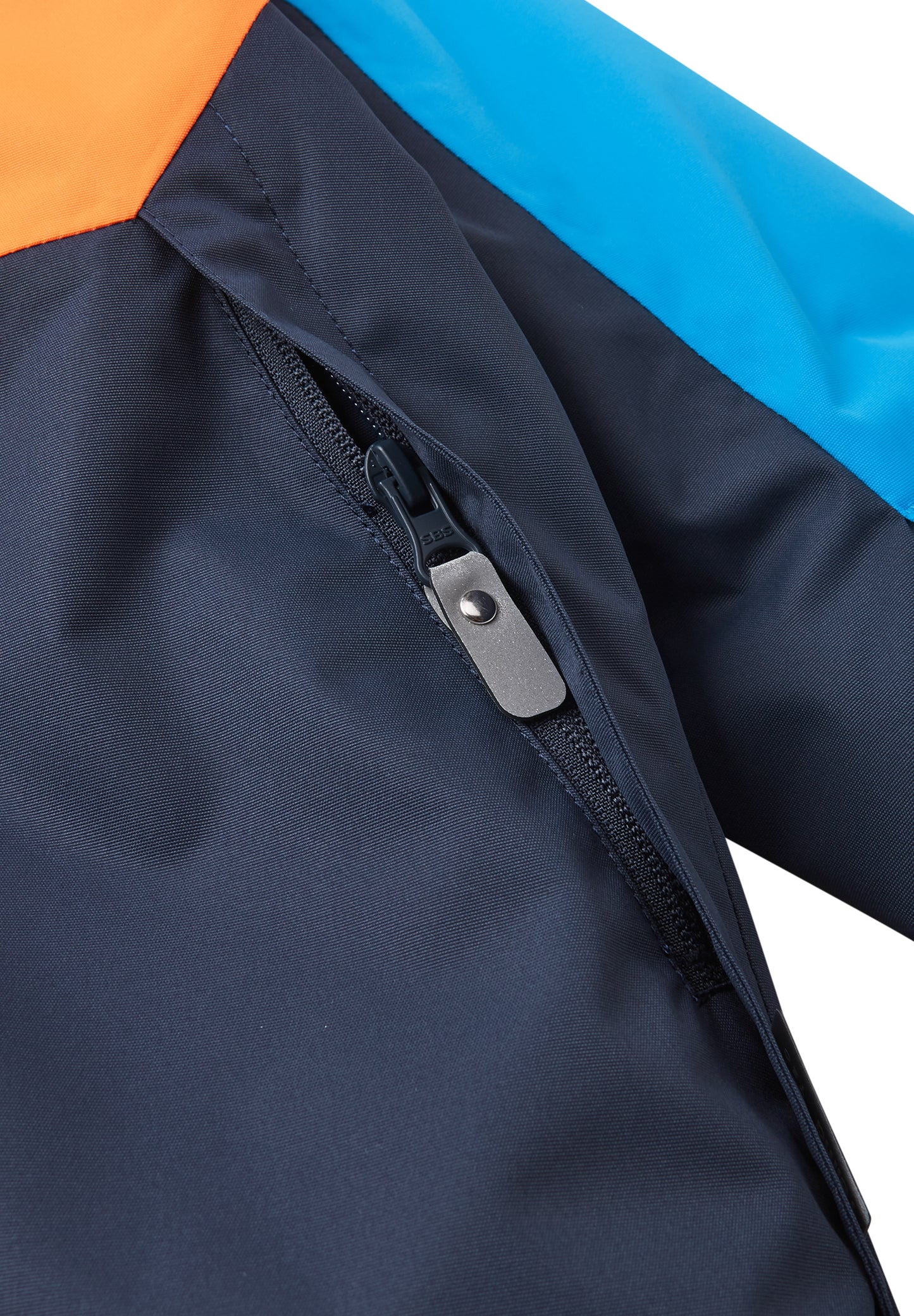 REIMA TEC Skijacke/Winterjacke Autti <br>Gr. 104, 110, 116, 128, 134, 140<br> Schneefang & verstellbare Ärmelbündchen<br> funktionelle Details<br> WS 10'000 mm