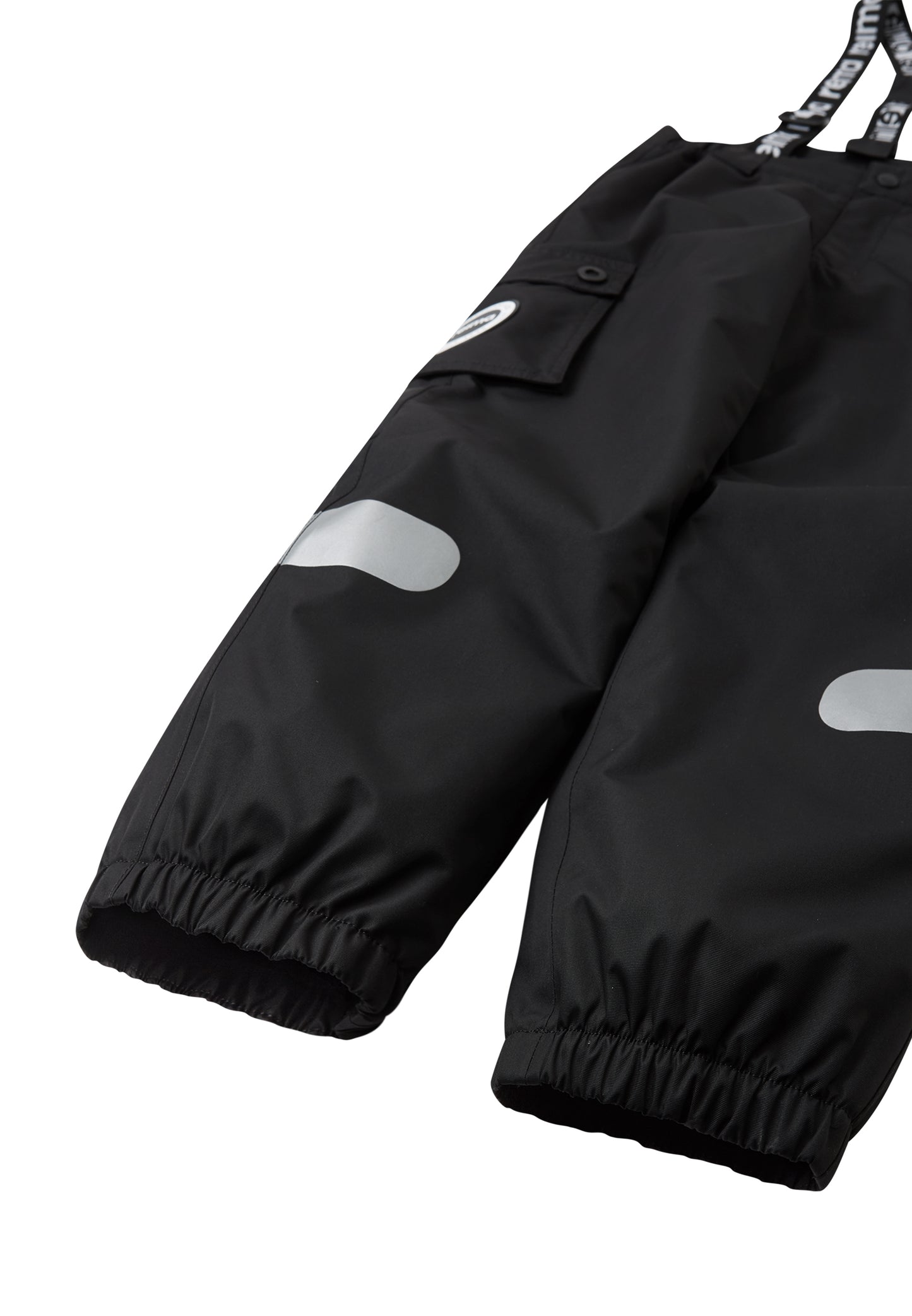 REIMA TEC+ gefütterte Übergangs-/Regenhose / dünne Skihose<br> Tiksi<br>Gr. 92, 98<br> Ideal für die Bauernhof/Wald-Spielgruppe<br> extra robuster Po- und Knie/Schienbeinbereich<br> abnehmbare Träger<br> abnehmbare Fussgummi<br> WS 10'000 mm