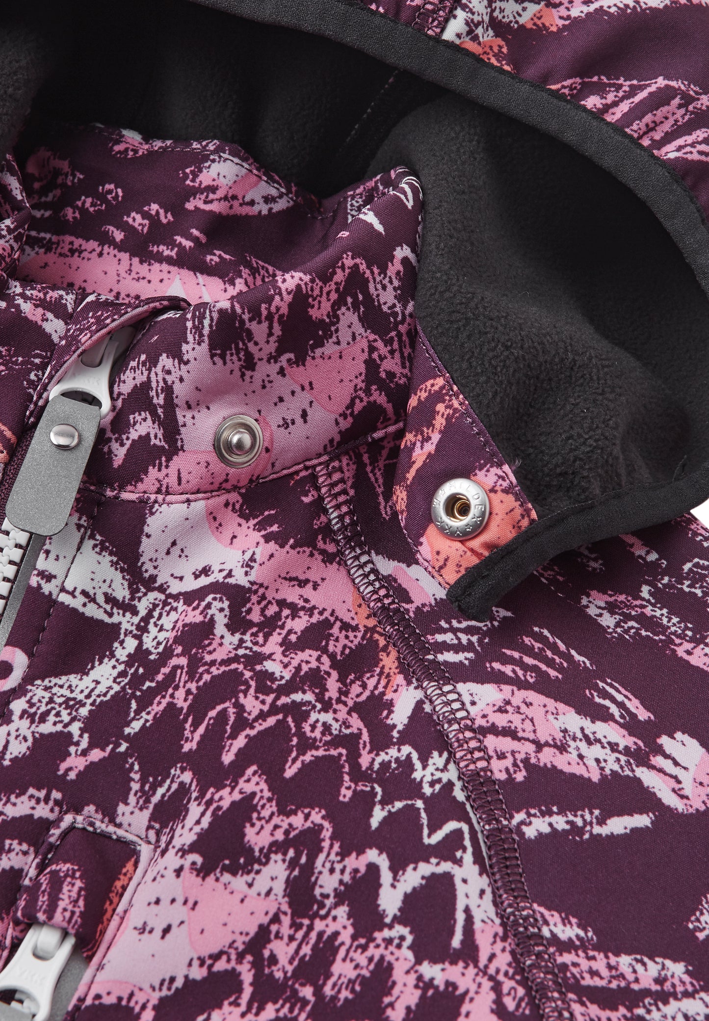 REIMA gefütterte Softshell-Jacke <br>Vantti <br>Gr. 80 bis 140<br> aussen Softshell<br> innen weiches Fleece <br>WS 10'000 mmz
