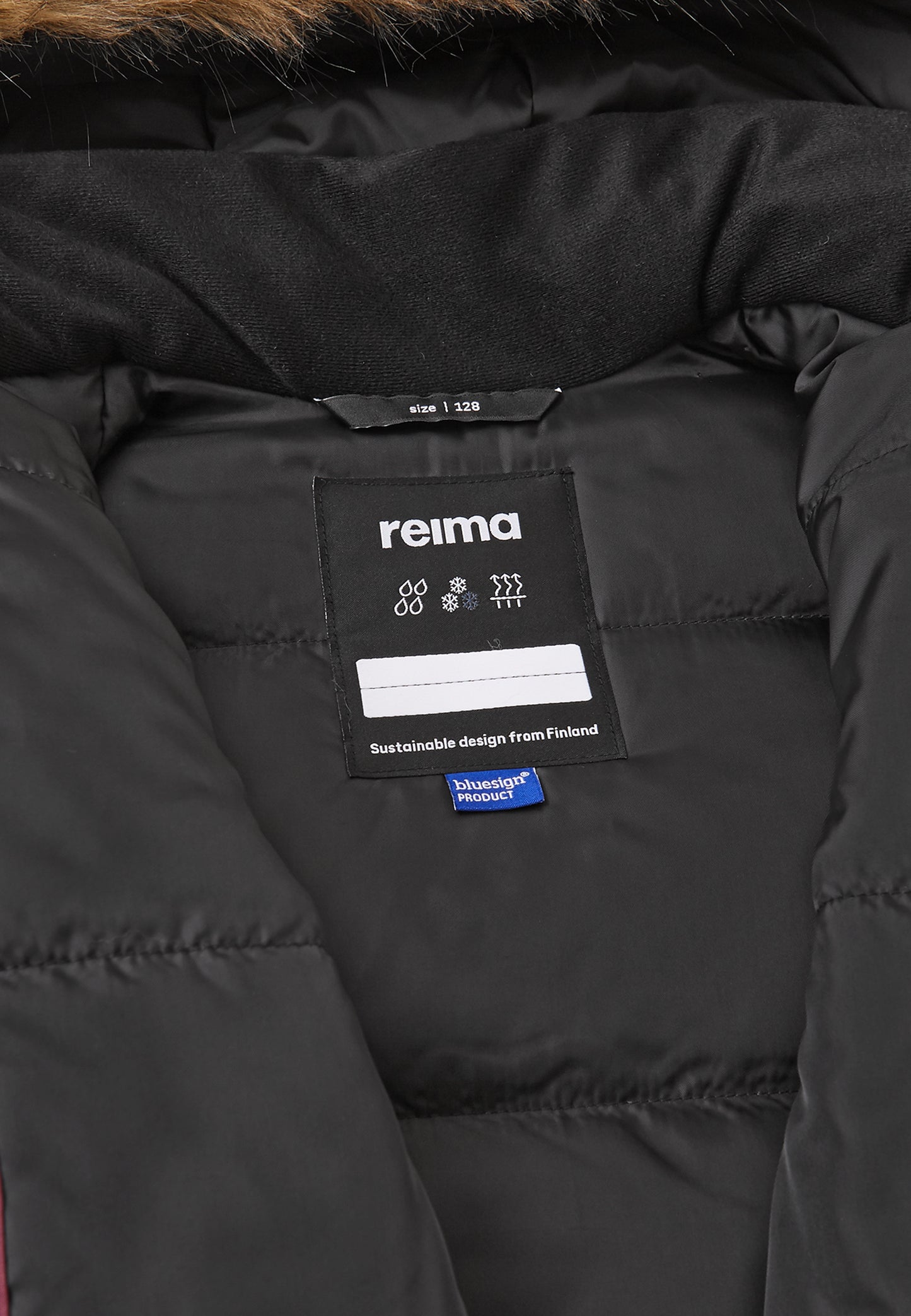 REIMA TEC warme Winterjacke/Parka Ajaton <br> Gr. 122<br> auch ohne Kunst-Pelz tragbar<br> 100% wasserdicht<br> warm wattiert mit Fellex (hochwertige künstliche Daune) <br> WS 10'000 mm