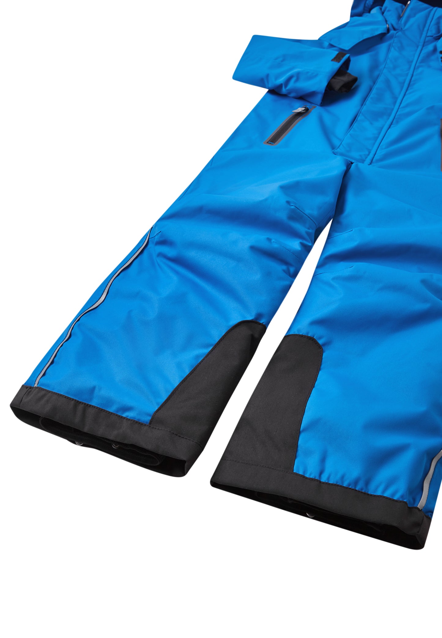 REIMA TEC Winteroverall/Skianzug Reach <br>Gr. 128, 146, 152, 158<br>robuster Po- und Knie/Schienbeinbereich <br>verstellbare Ärmelbündchen&Lycra-Einsätze <br> Taille regulierbar<br> Schneefang <br>funktionelle Details <br>WS >12'000 mm