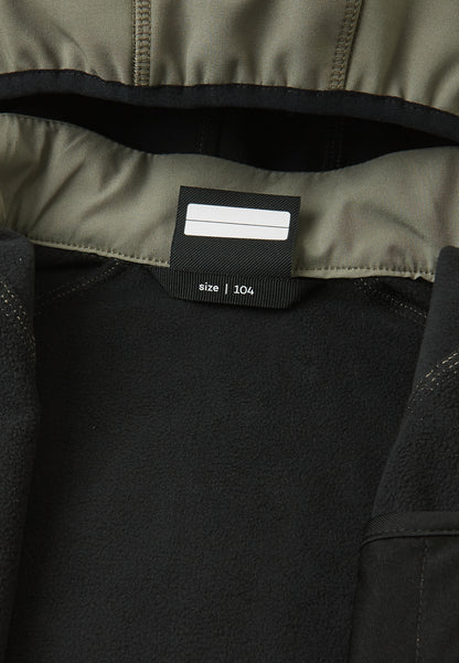 REIMA gefütterte Softshell-Jacke <br>Vantti <br>Gr. 80 - 140<br> aussen Softshell<br> innen weiches Fleece <br>WS 10'000 mm